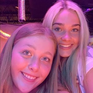 Meet your Posher, Avery